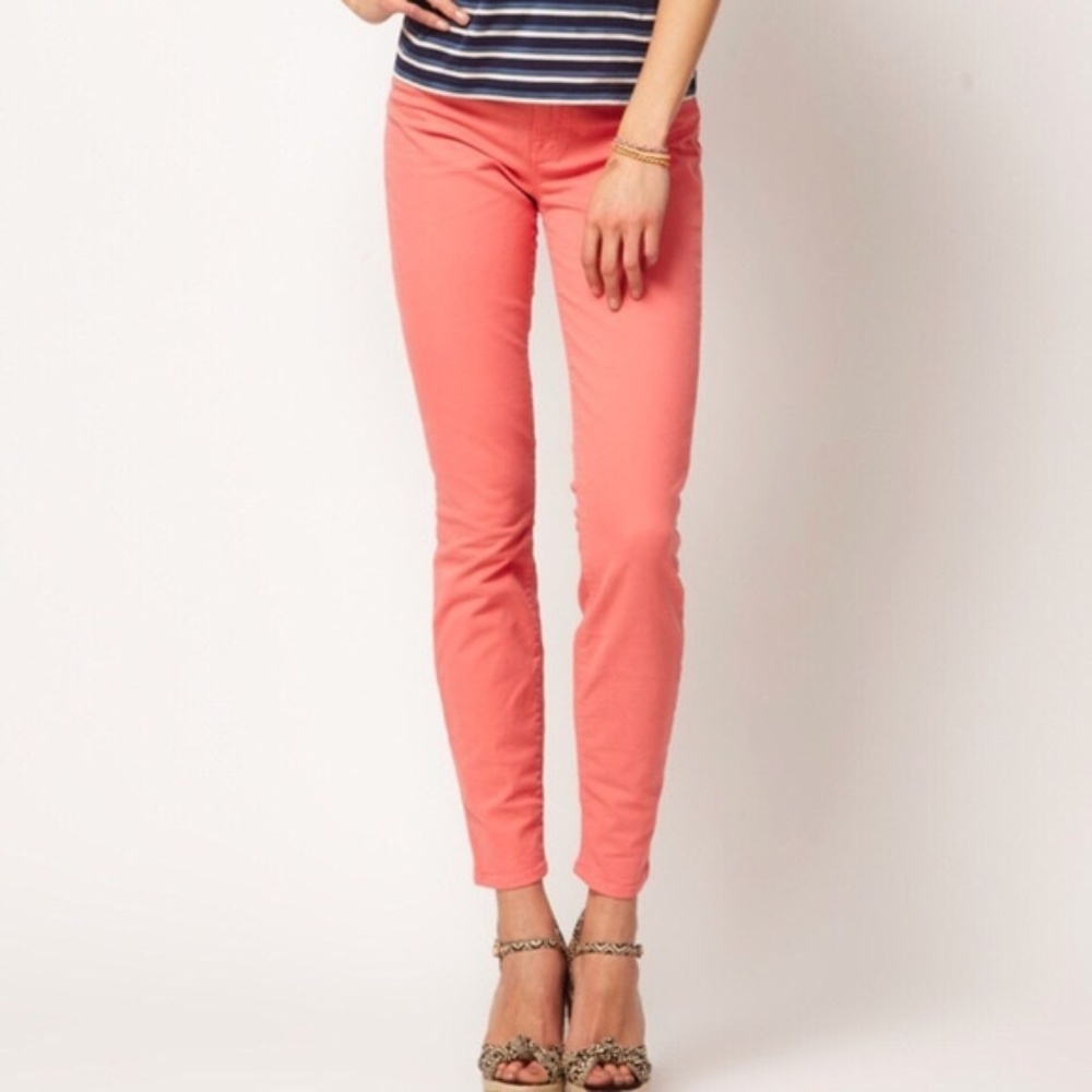 J Brand Skinny Jean in Coral Size 29